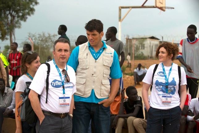 Gerry Cunningham and Emma Hunt-Duffy of Fyffes joined Irish rugby star and UNICEF Ireland ambassador, Donncha O’Callaghan on a visit to South Sudan to assess the extent of polio in that country and the administration by UNICEF of a vaccination programme being funded by Fyffes.